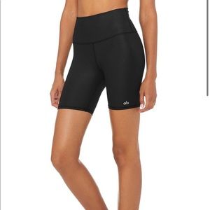 Alo High Waist Biker Short in Black Glossy